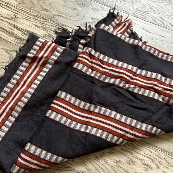 Wilfred Blanket Scarf - Picture 3 of 3